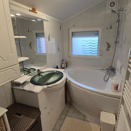 Holiday home Maison Rosemary 2 A 10 Minutes De Rouen